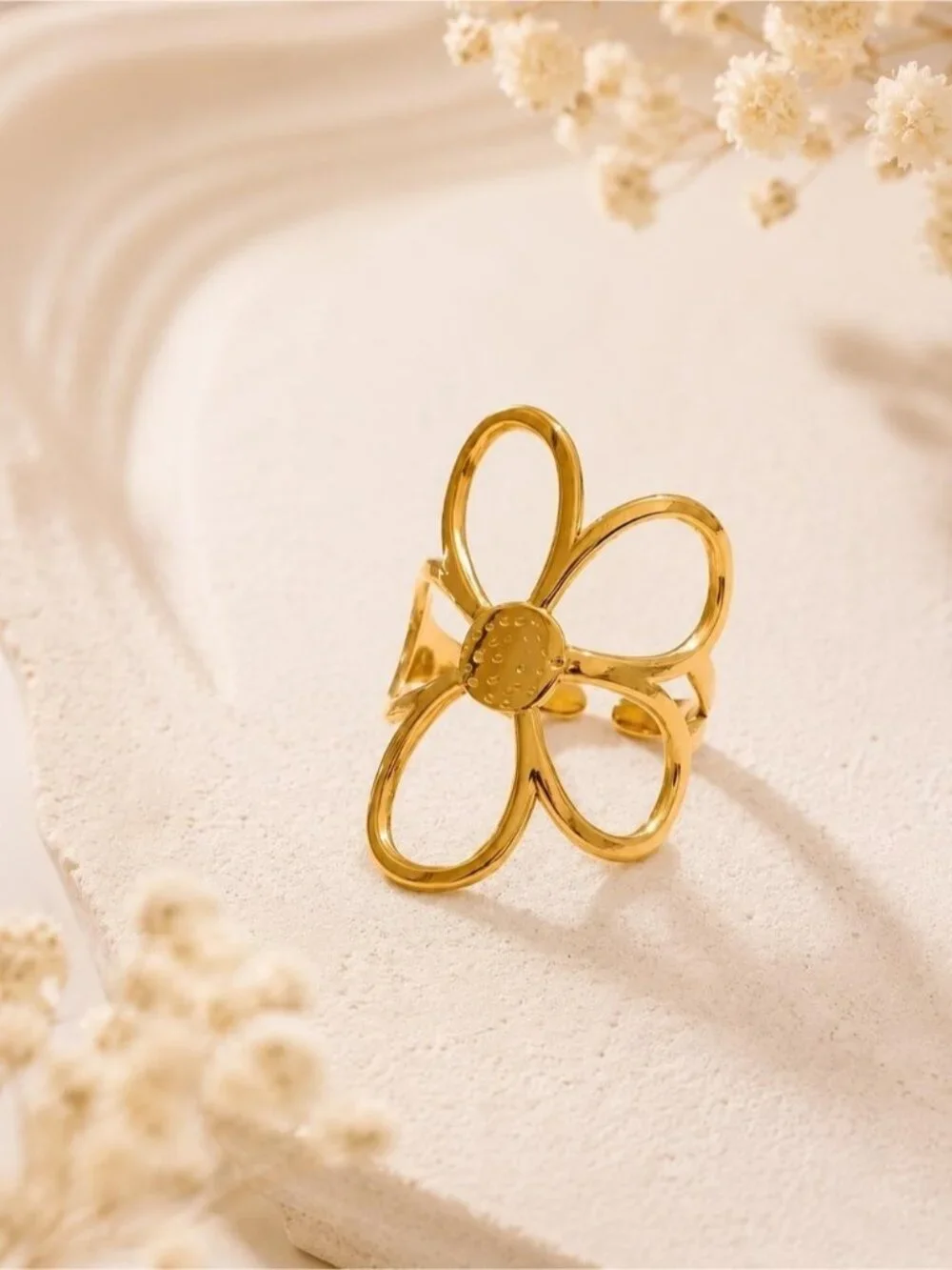Flexible Gold tone Floral Openwork Statement Ring